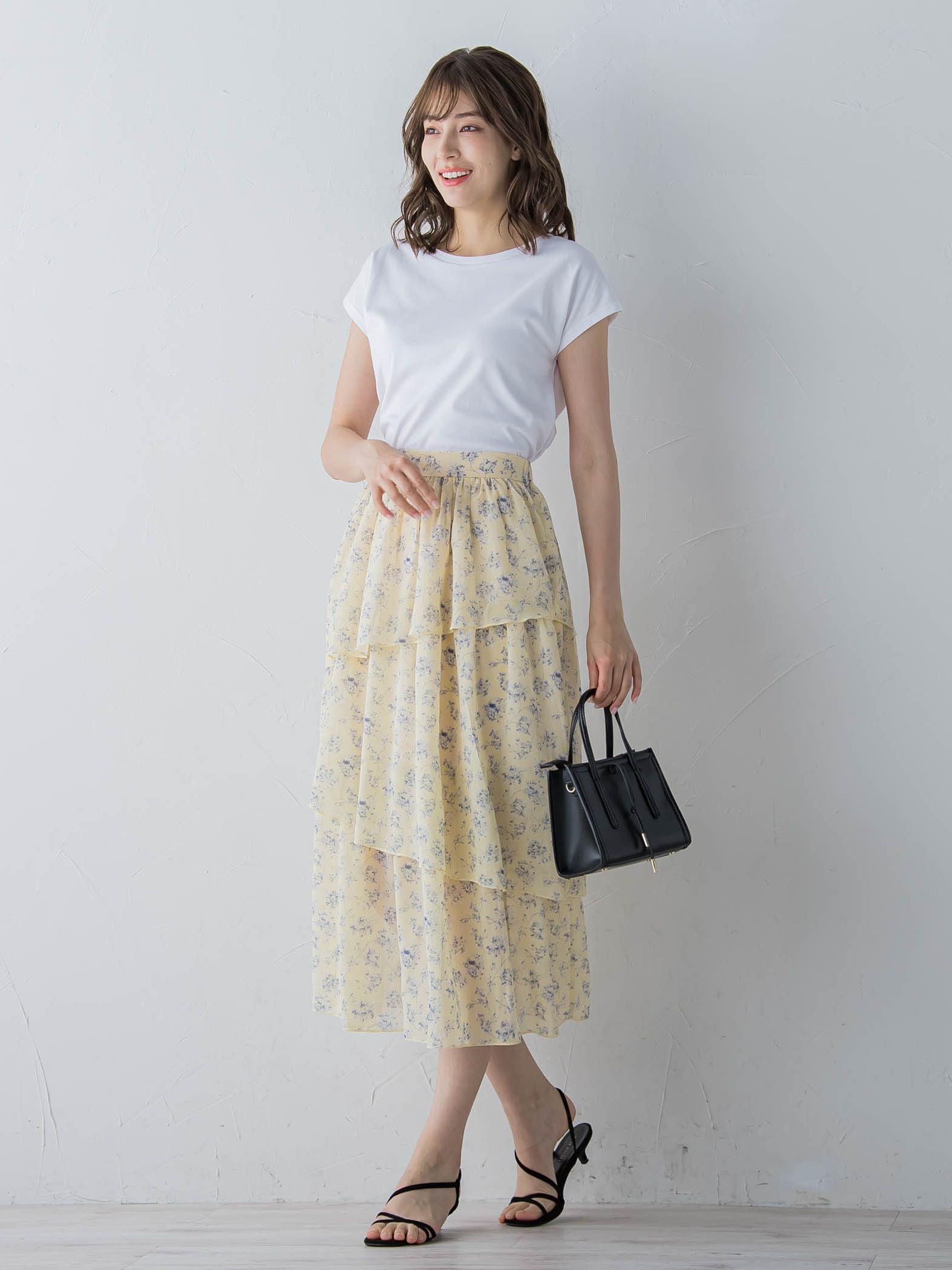 アシメティアード小花柄スカート ≪手洗い可能≫