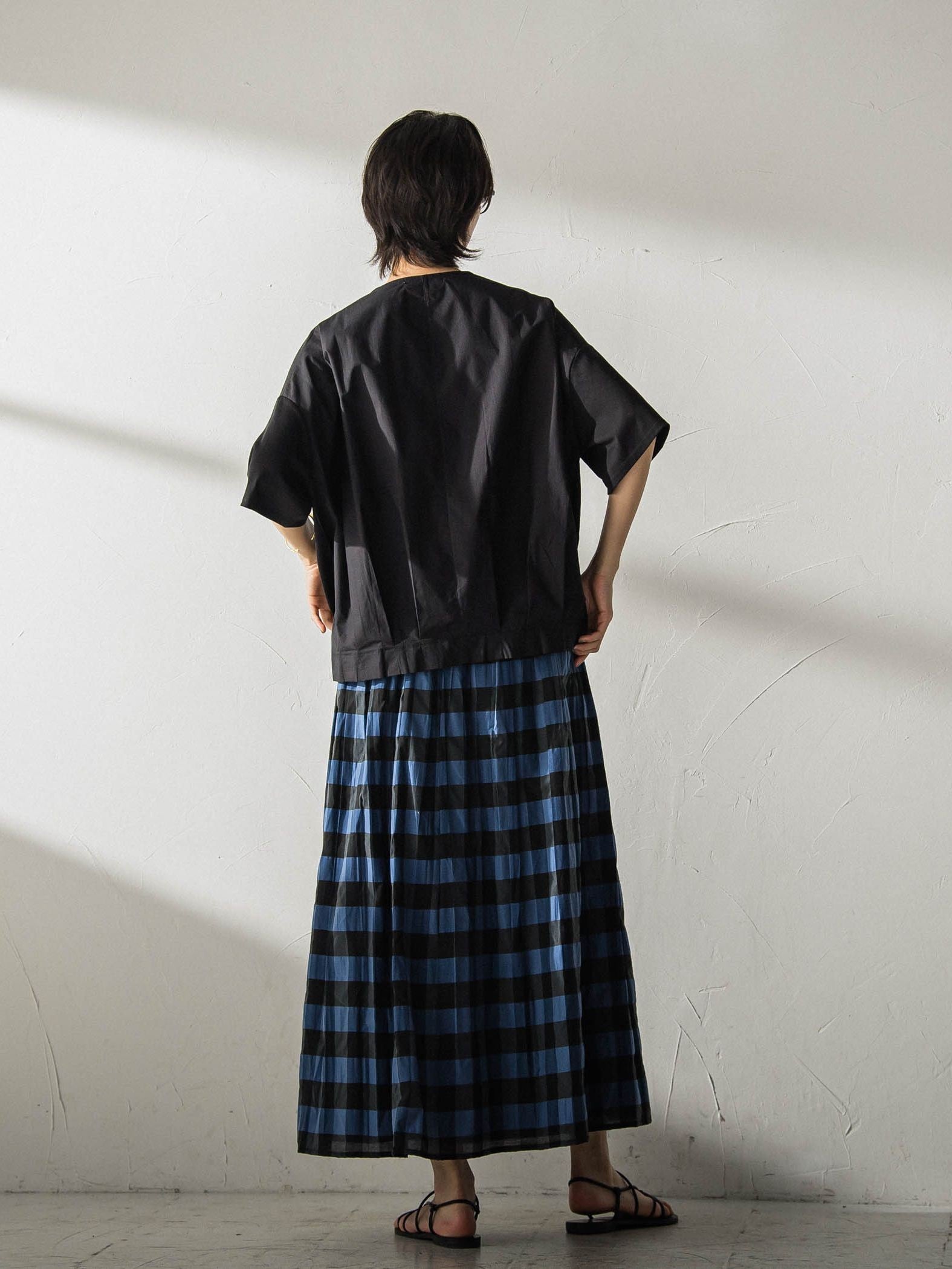 Vネックタックプルオーバー≪洗濯機で洗える≫