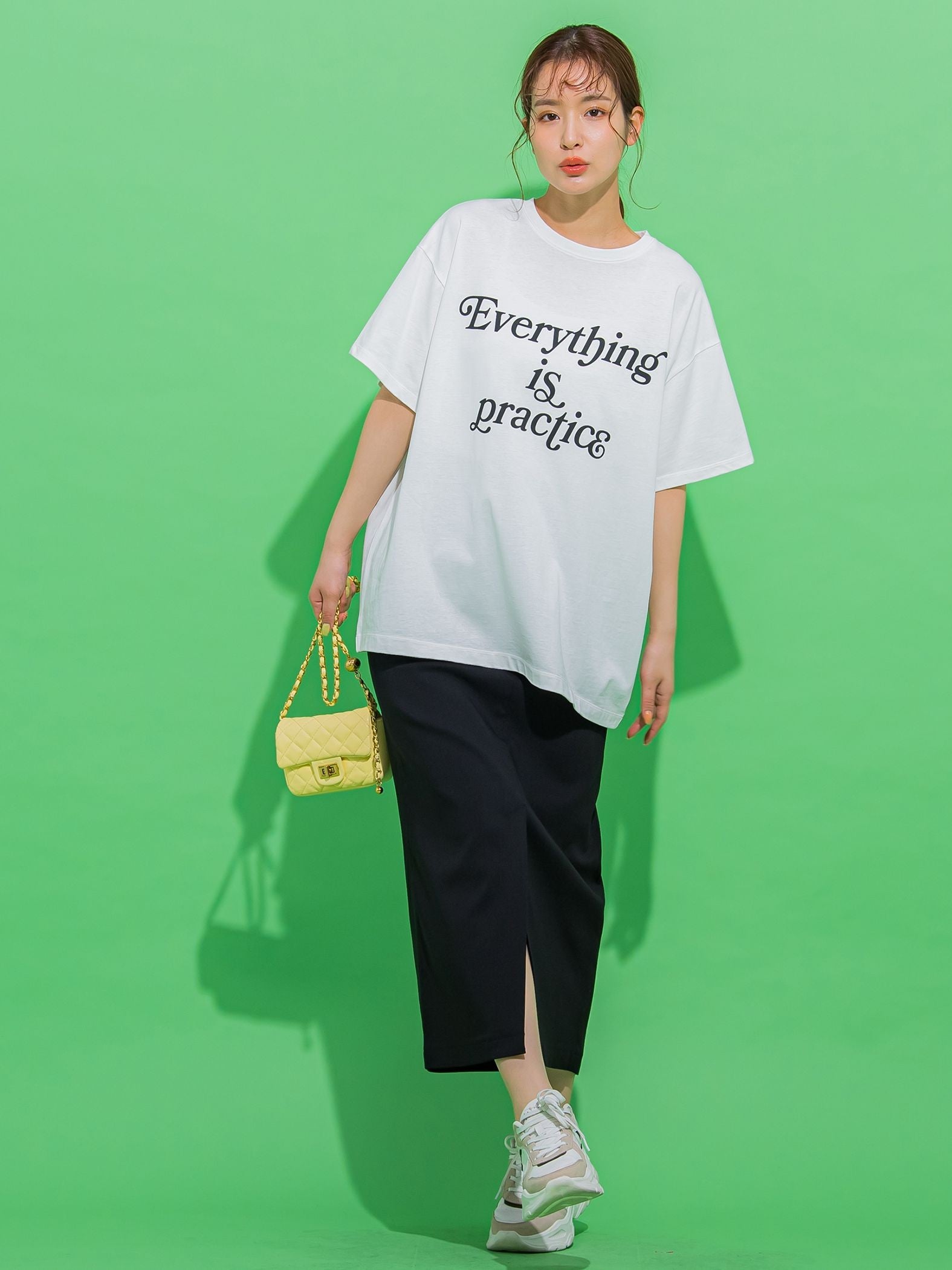 【大人も取り入れやすい】ロゴTシャツ《洗濯機で洗える》