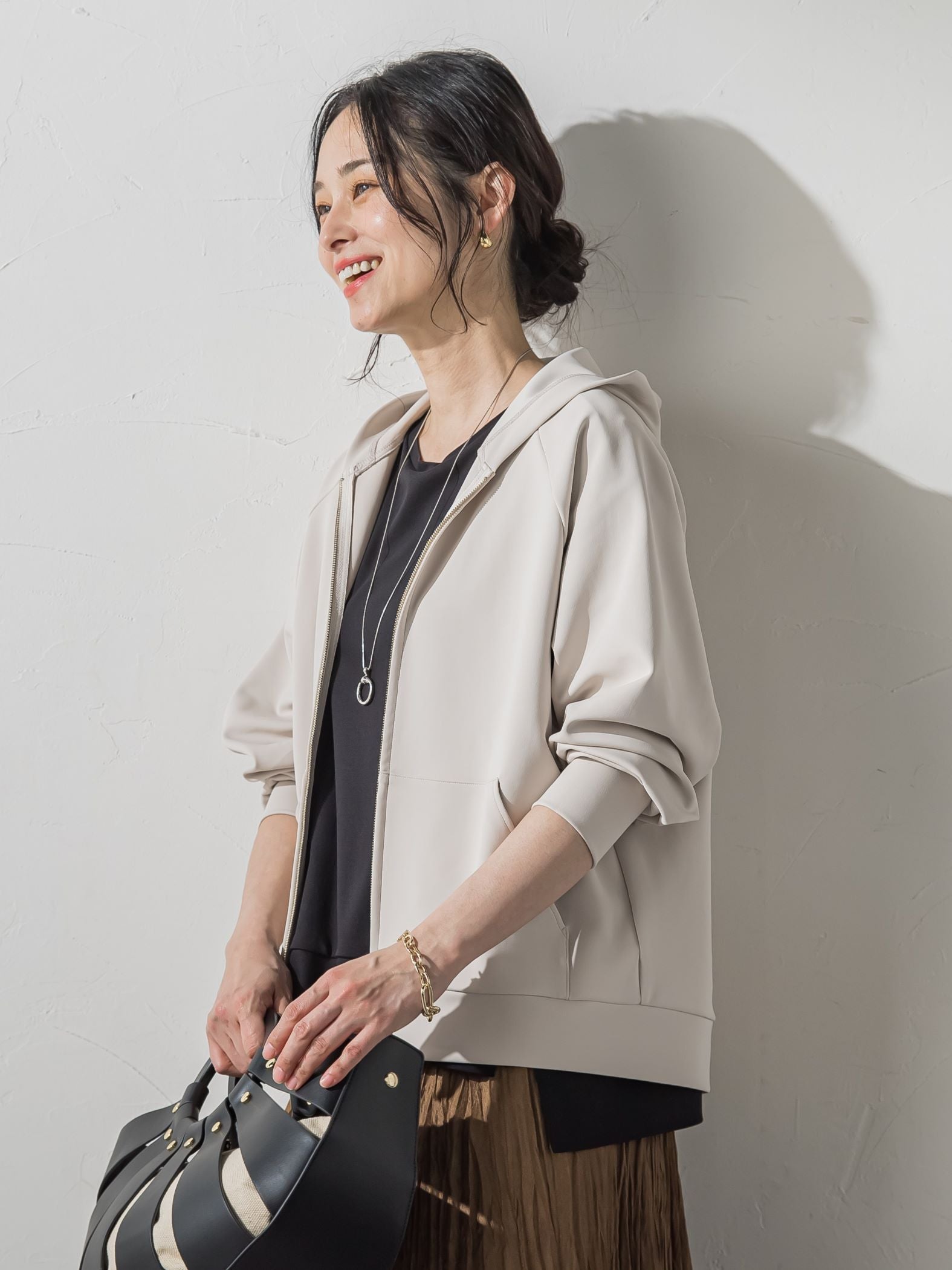 【WEB限定】≪真夏も活躍！≫サラっと快適 多機能ジップパーカー