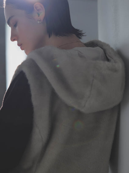 【カタログ掲載】袖ボタンクルーネックニット ≪手洗い可能≫