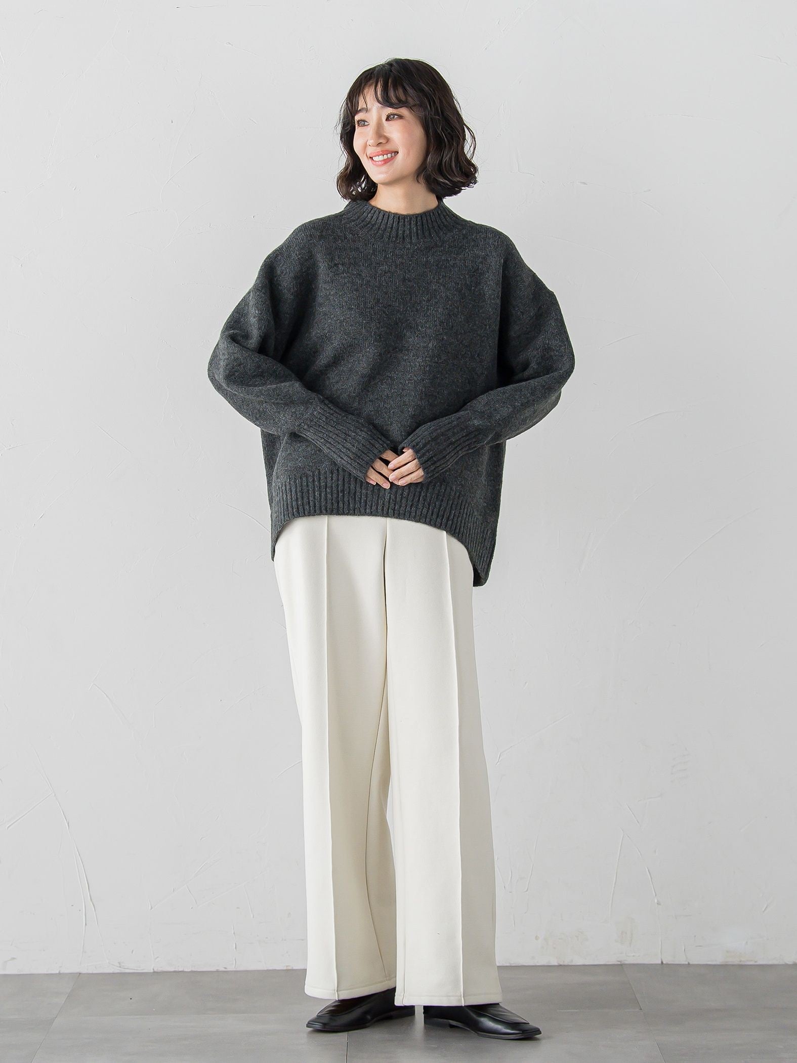 【WEB限定】”毎日頼れる”ゆったりモックネックニット