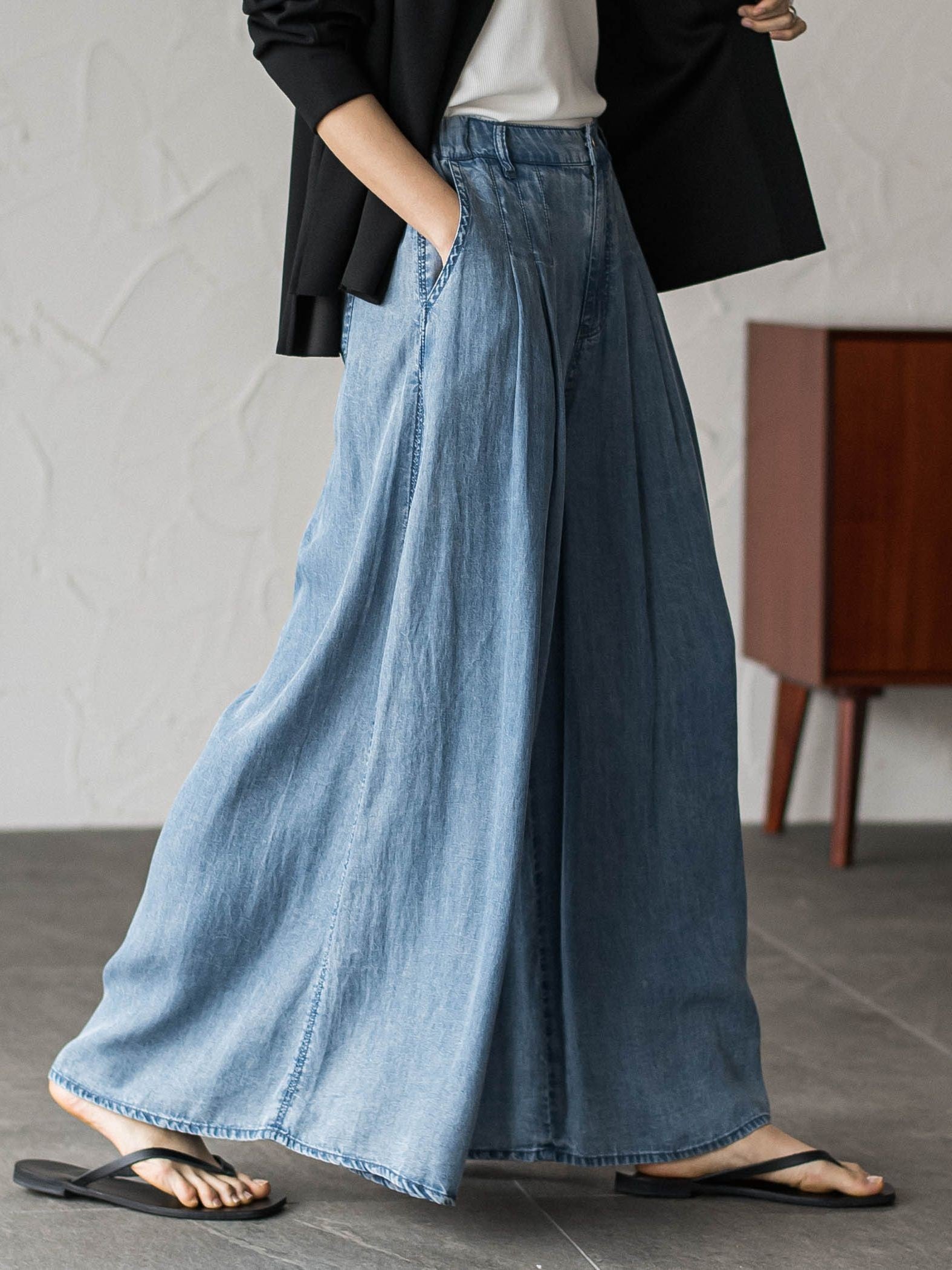 ゆれるデニムフレアパンツ