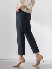 美シルエットテーパードパンツ