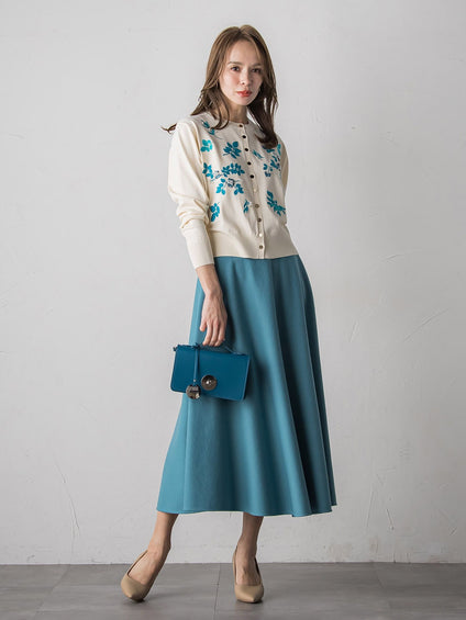 【新色追加】ボタニカルモチーフ刺繍カーディガン