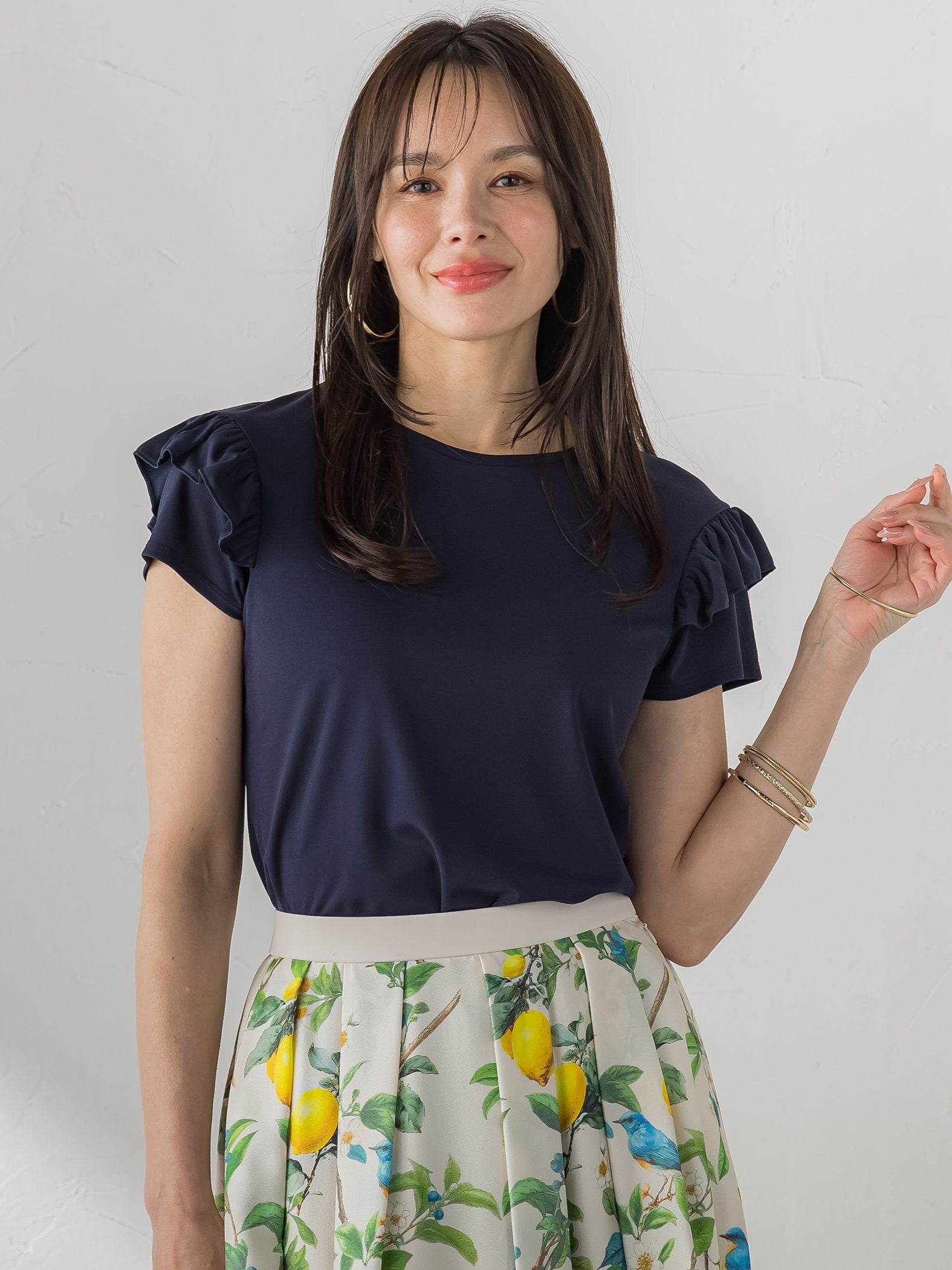 【WEB限定】ショルダーフリルカットソー