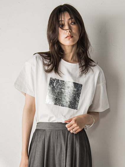 【WEB限定】スクエア箔オーバーサイズTシャツ≪手洗い可能≫