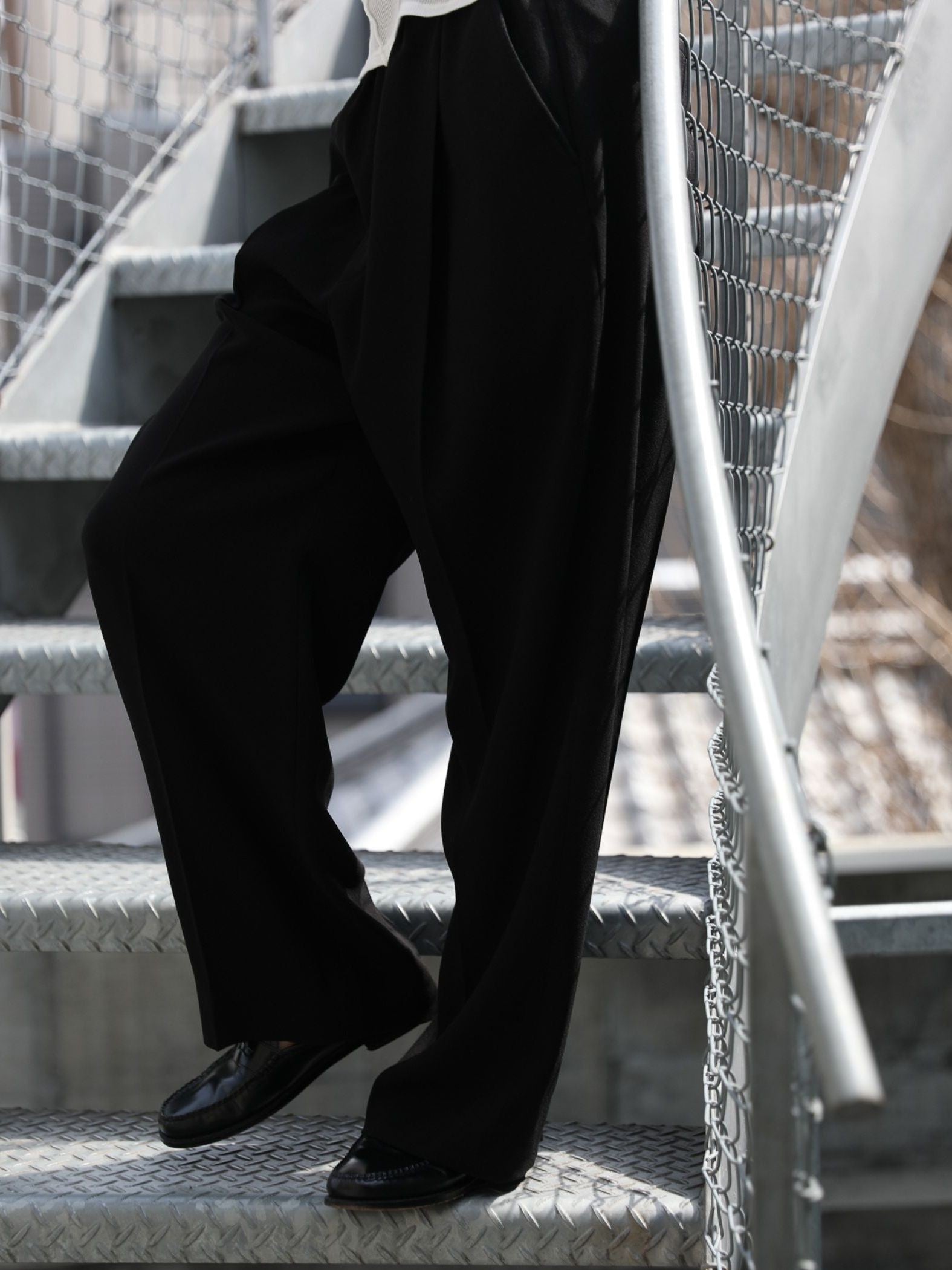 Tuck wide pants【日本製】≪手洗い可能≫