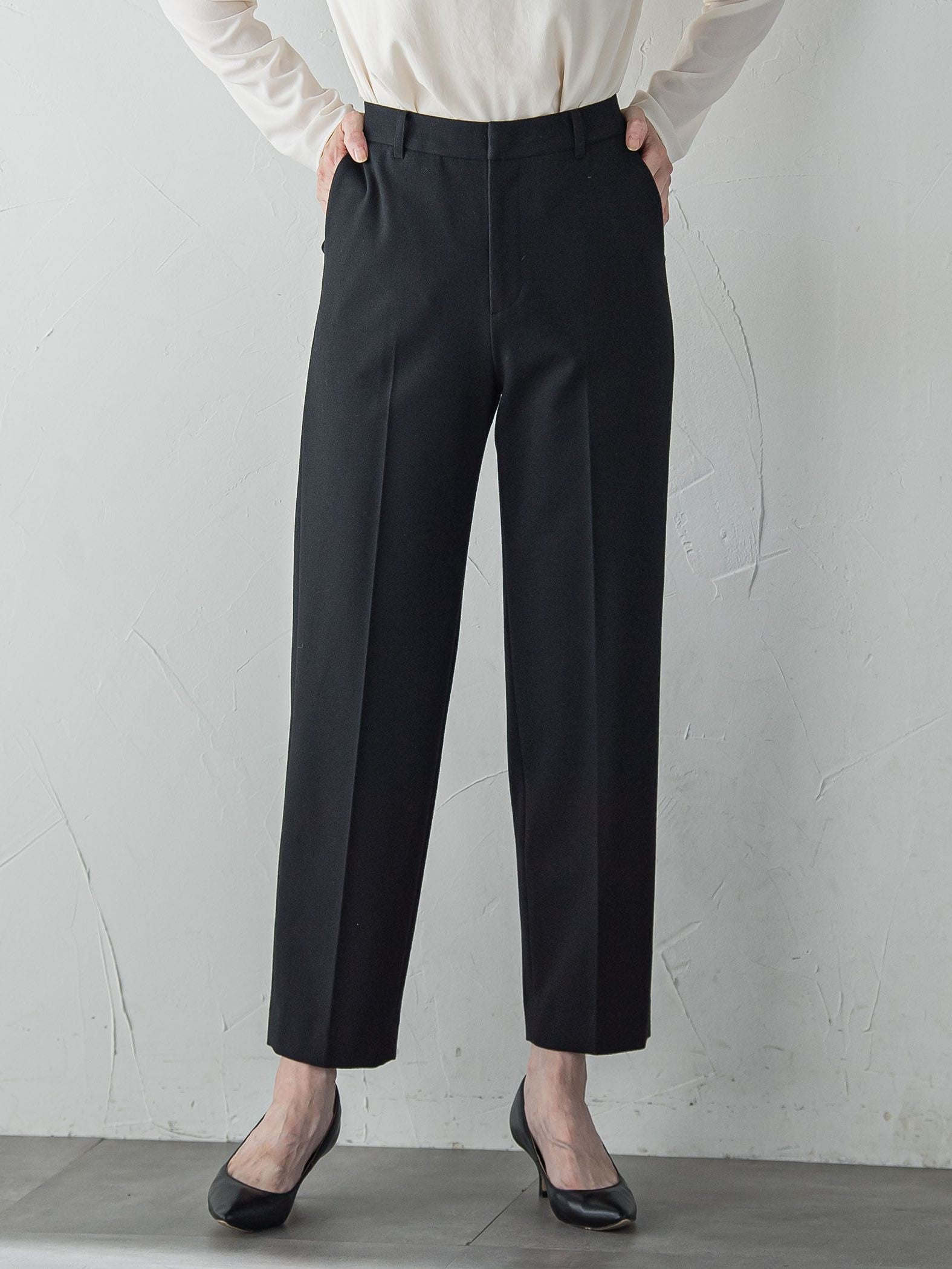 ピクシエスタストレートパンツ≪洗濯機で洗える≫