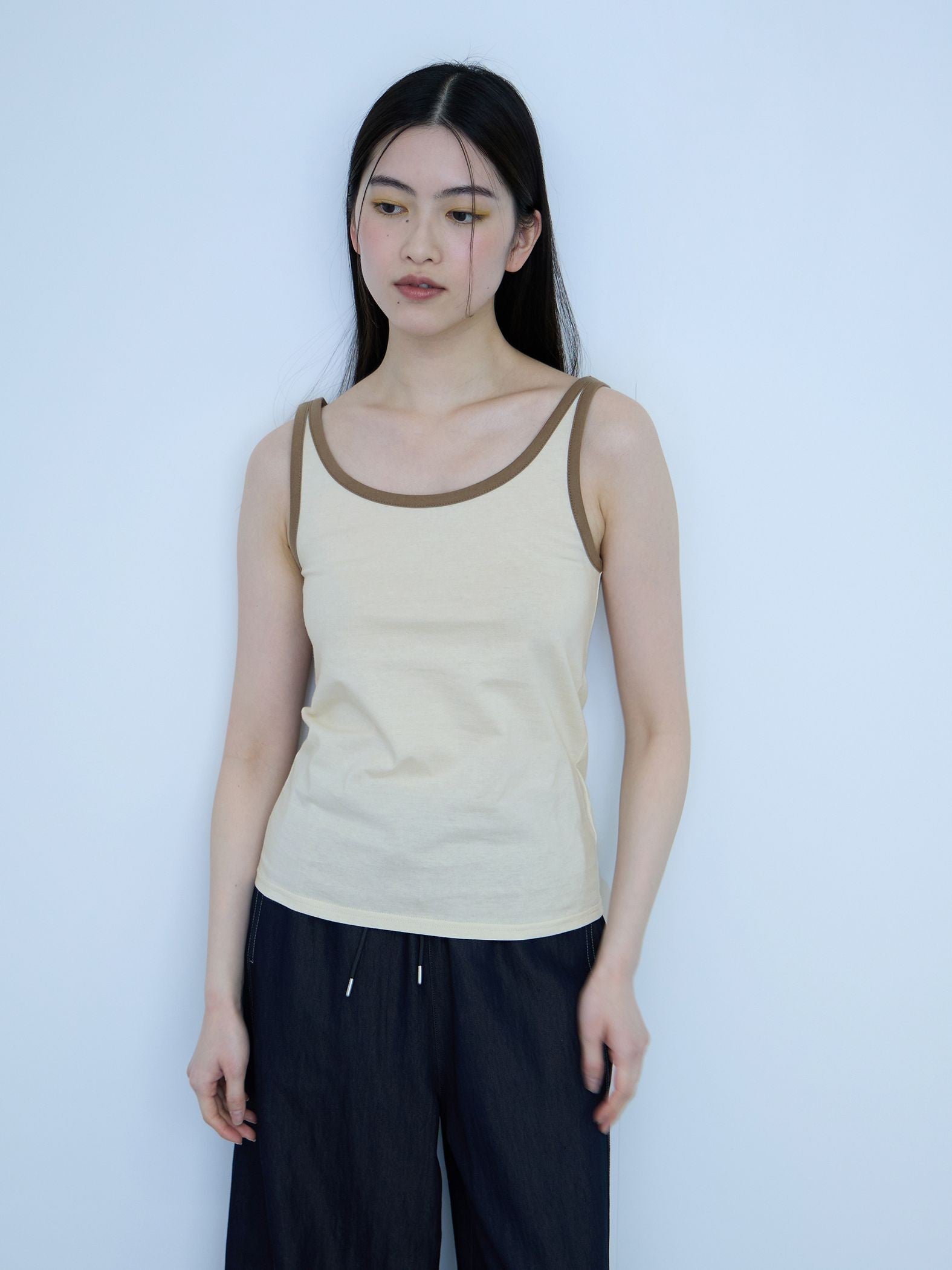 バイカラーパイピングタンクトップ