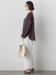 メランジツイルノーカラーブラウス