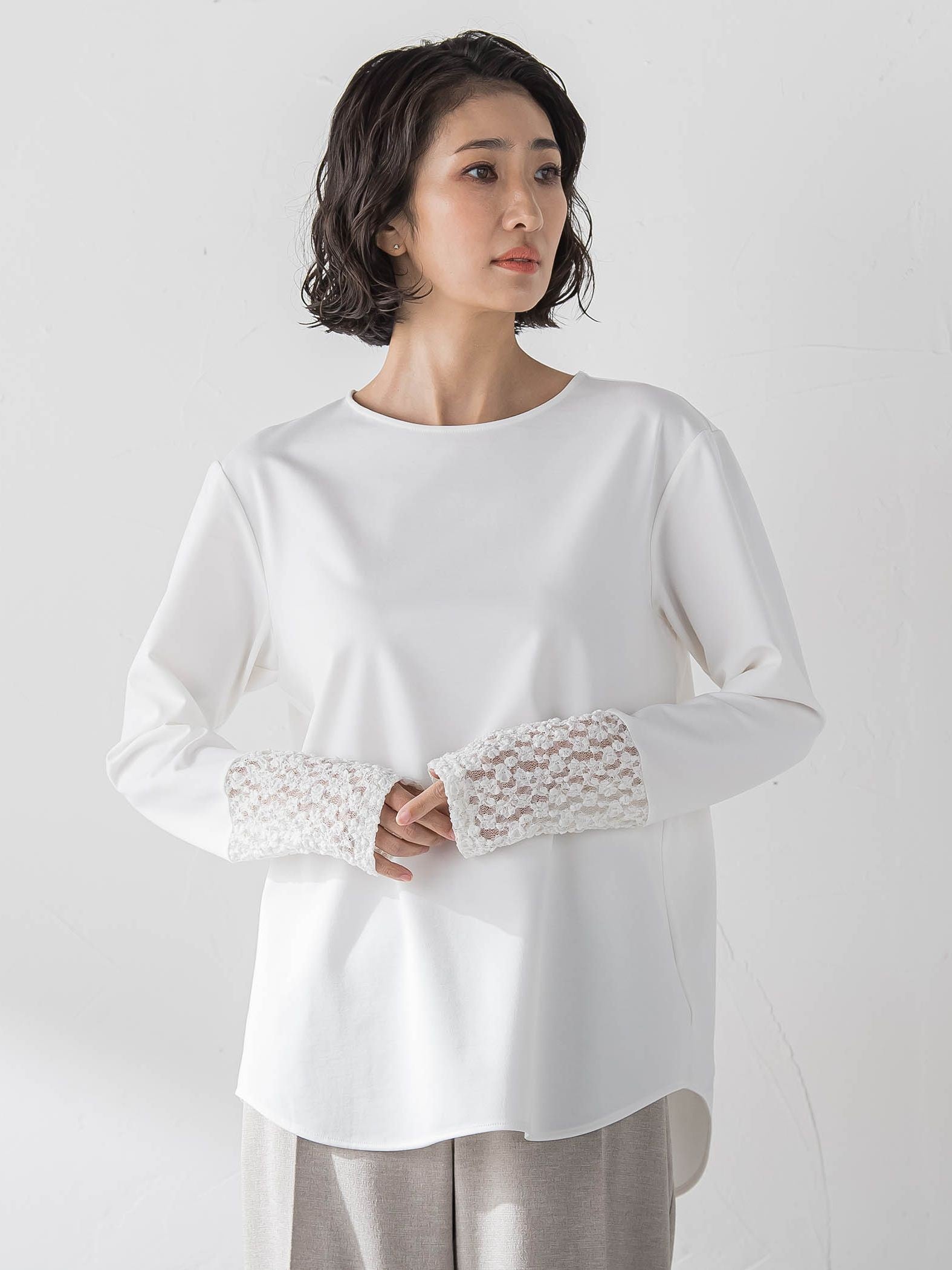 袖口レース切替カットソー
