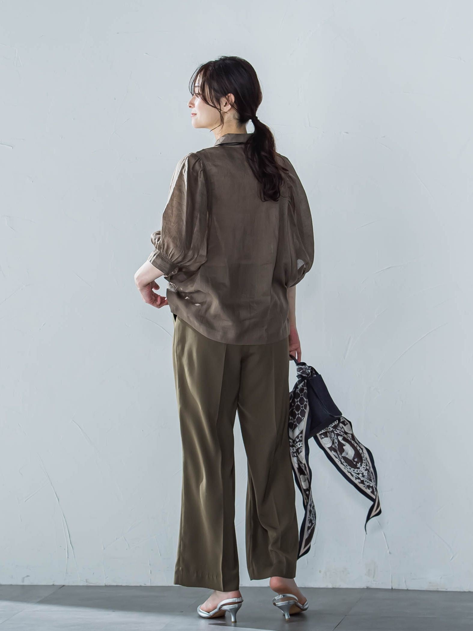 【WEB限定】シアースリーブギャザーカラーブラウス≪手洗い可能≫