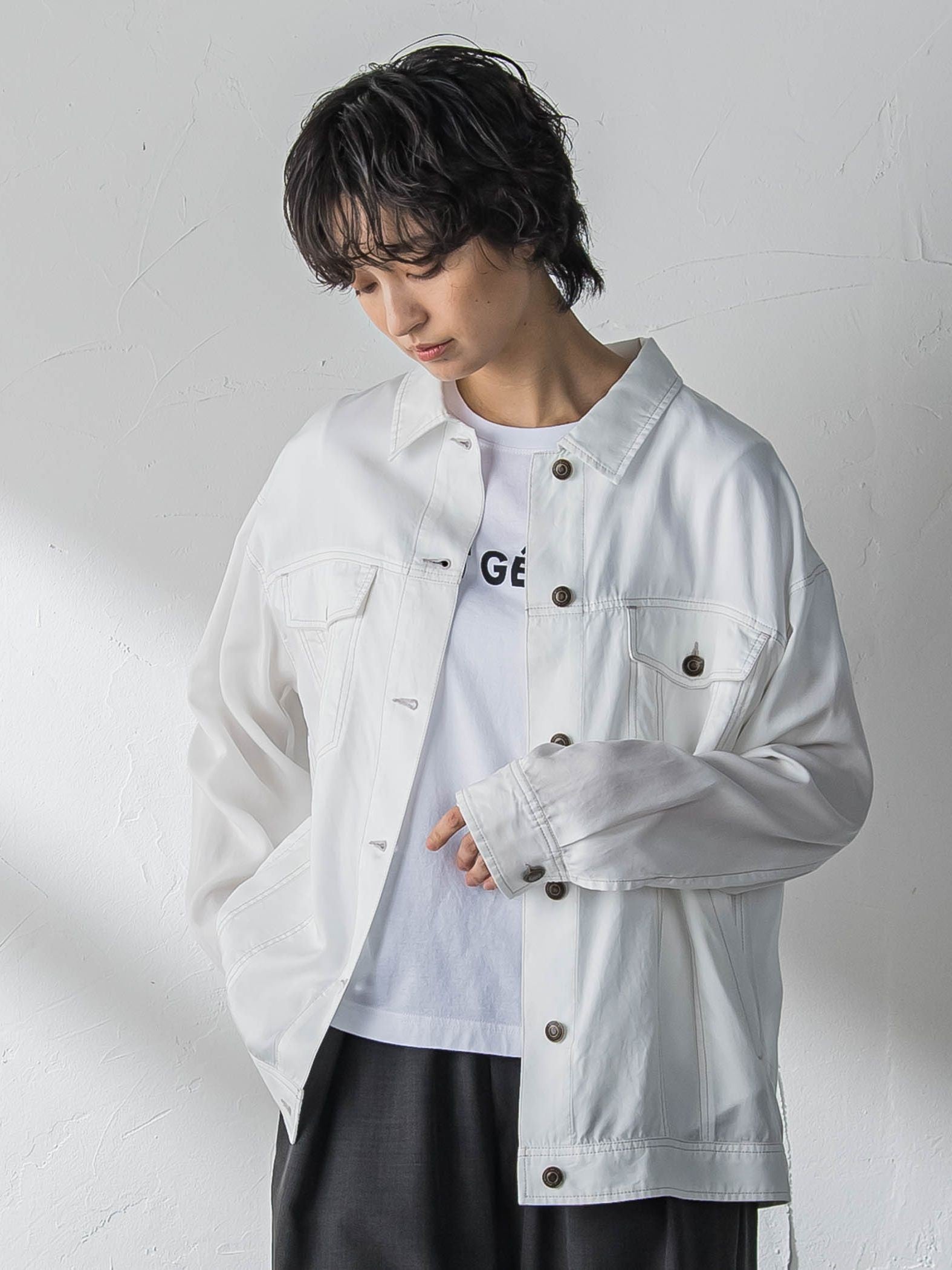 ゆれるデニムジャケット