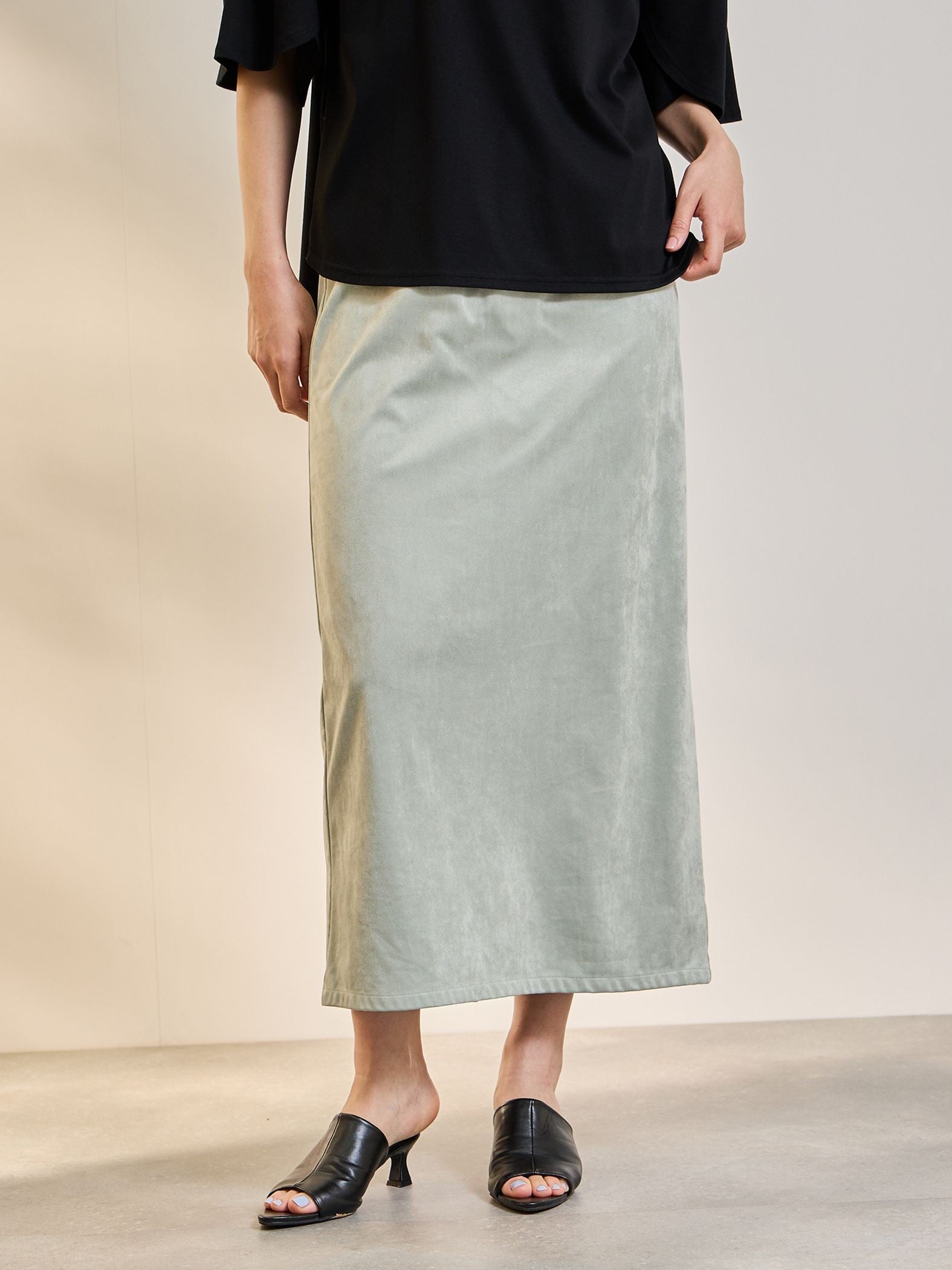 ストレッチフェイクスウェードナロースカート