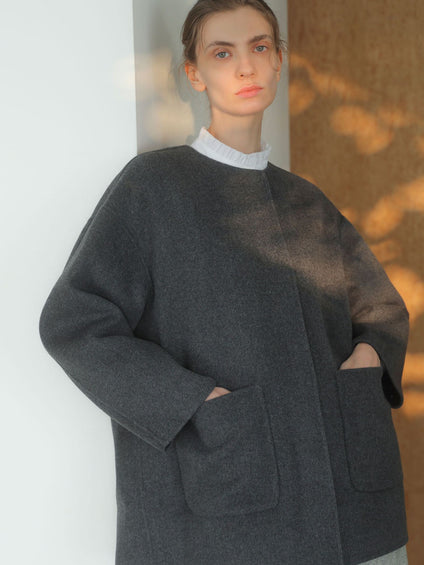 【大きいサイズ】<極>”軽さと贅沢なぬくもり”ノーカラーリバーコート