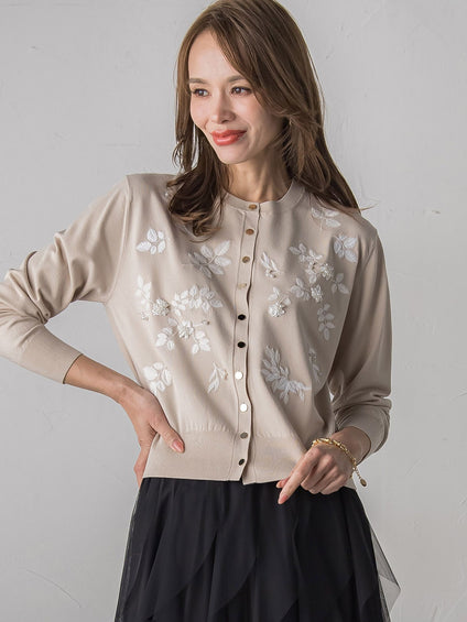 【新色追加】ボタニカルモチーフ刺繍カーディガン