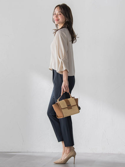 美シルエットテーパードパンツ