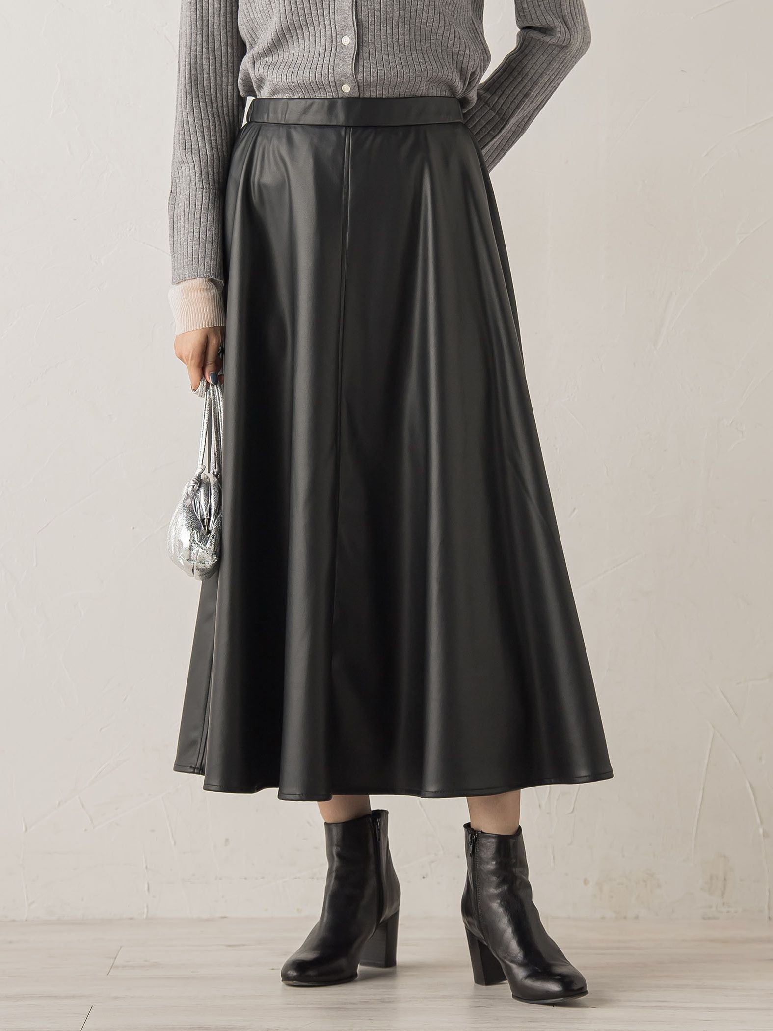 レザーライクスカート≪洗濯機で洗える≫