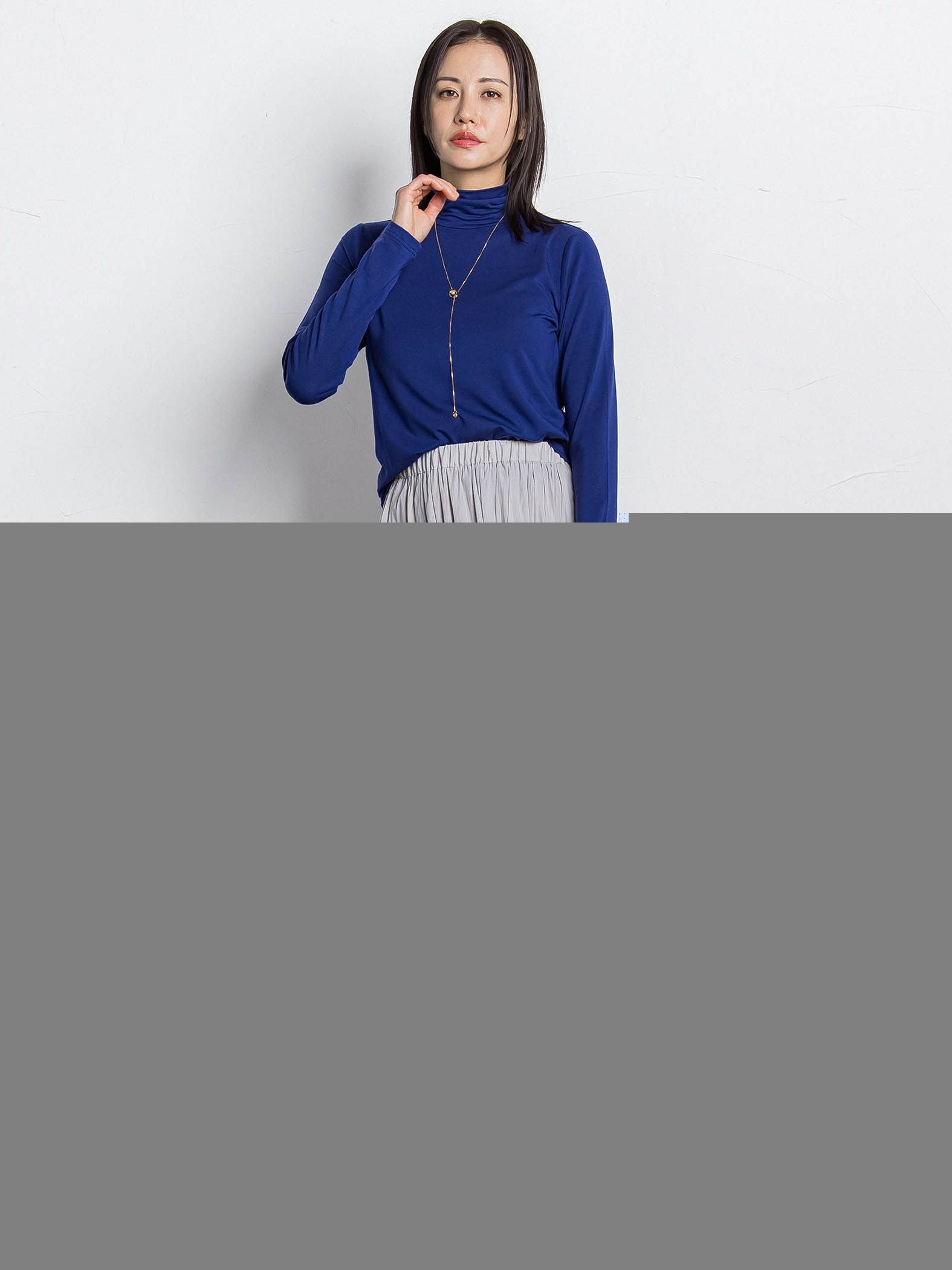 パウダーサテンリバーシブルスカート