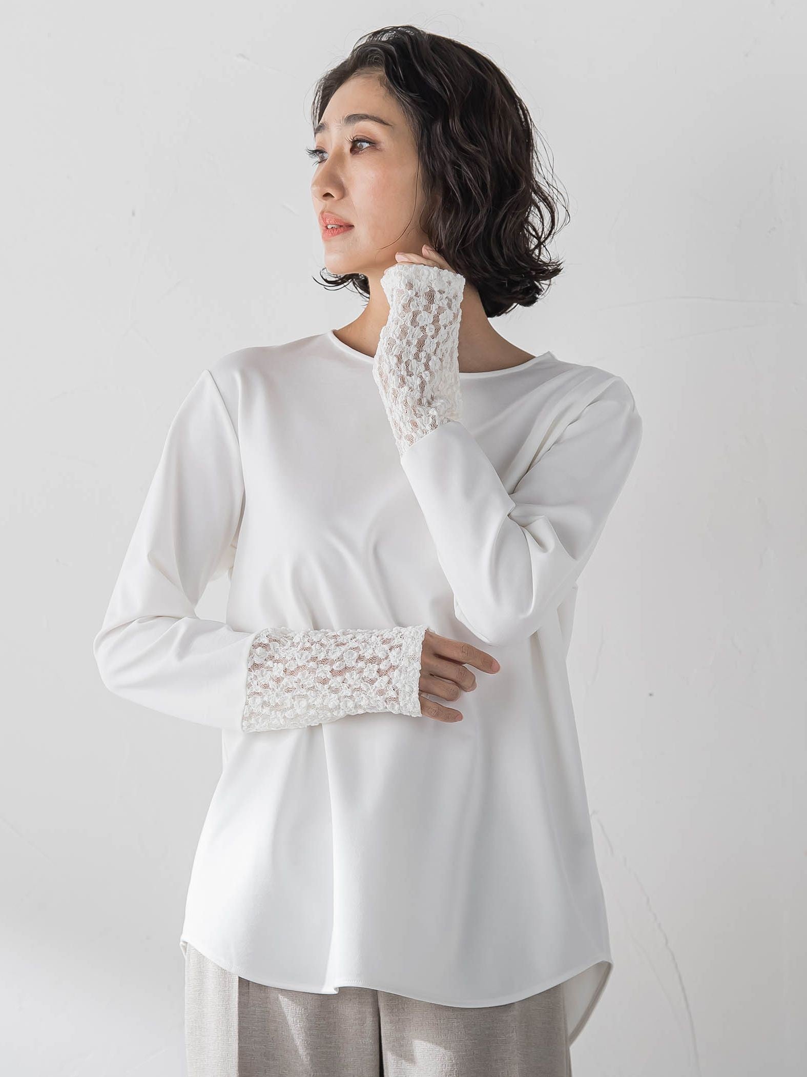 袖口レース切替カットソー