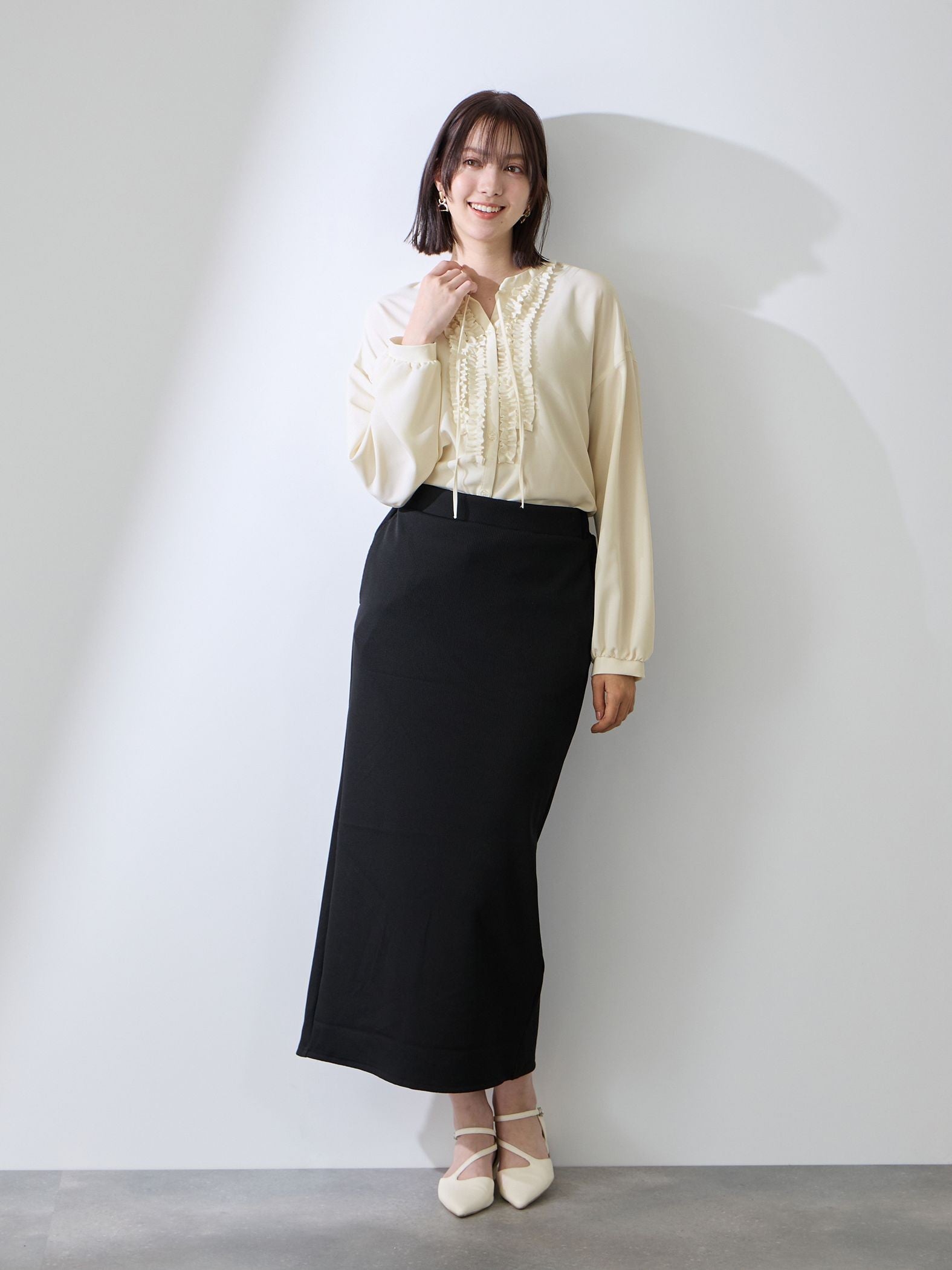 ストレッチジョーゼットミニフリルブラウス