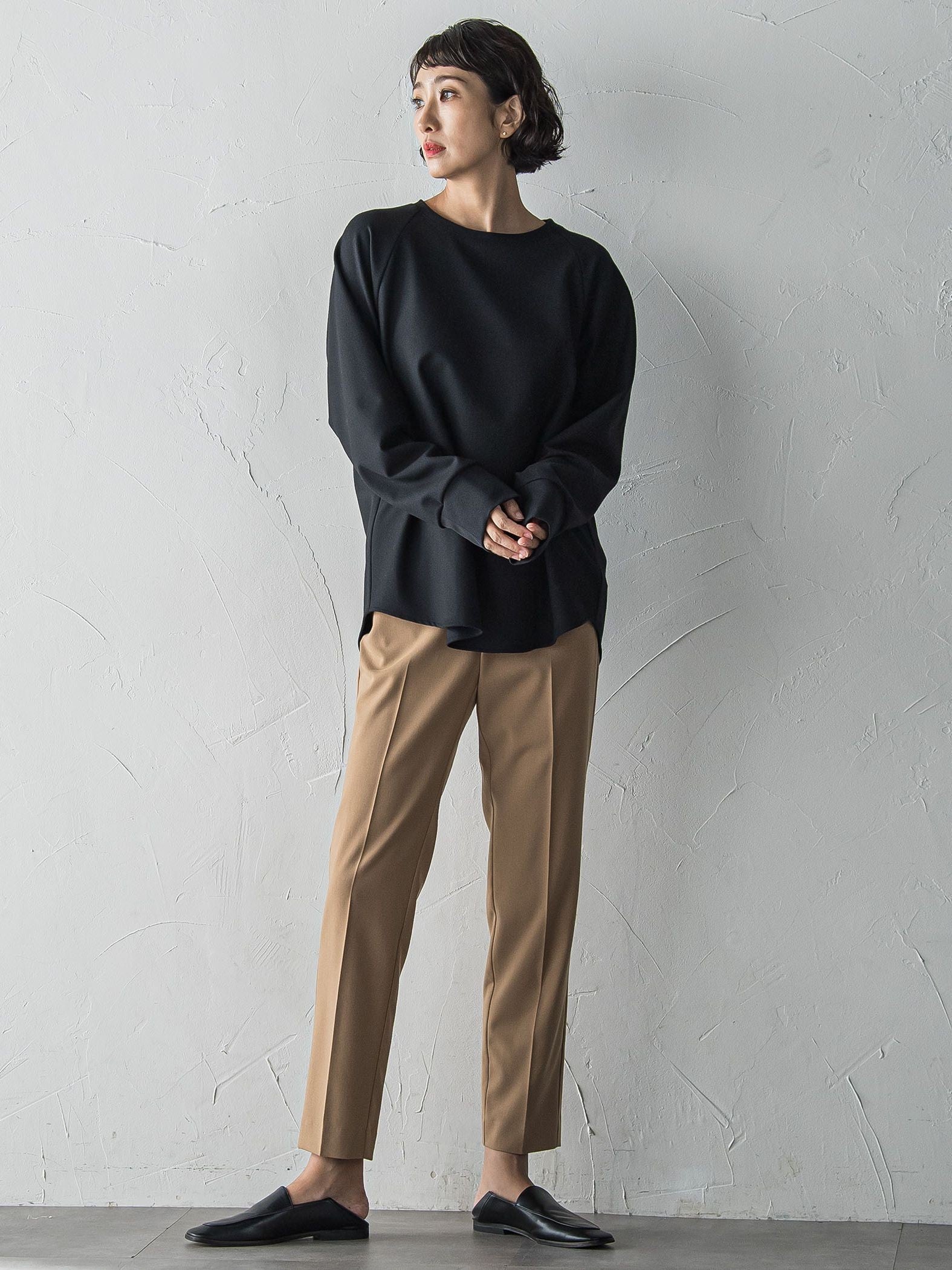 【WEB限定】”すっきり快適な履き心地”テーパードパンツ≪洗濯機で洗える≫
