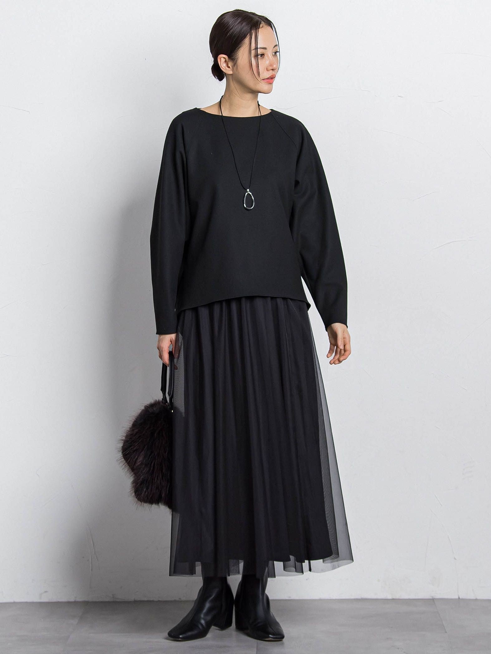 パウダーサテンリバーシブルスカート