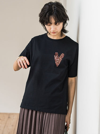 スパンコールハート刺繍Tシャツ≪洗濯機で洗える≫