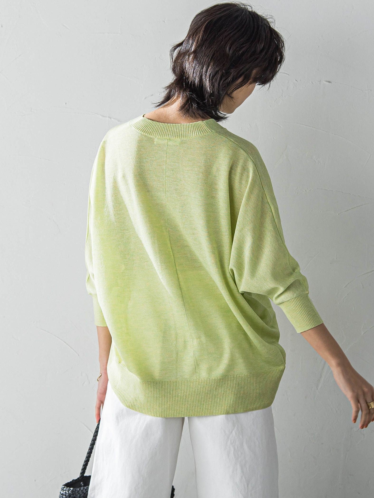 LEVITAシアーVネックドルマンニットプルオーバー≪手洗い可能≫