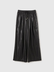 シアーレザー調イージーテーパードパンツ≪手洗い可能≫