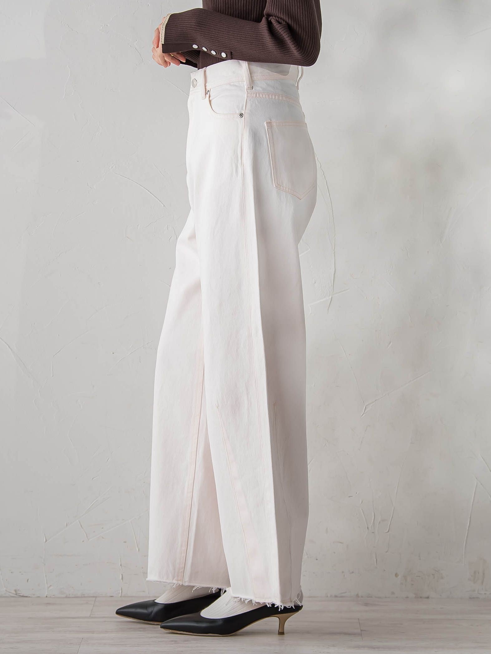 カーブデニムパンツ≪洗濯機で洗える≫