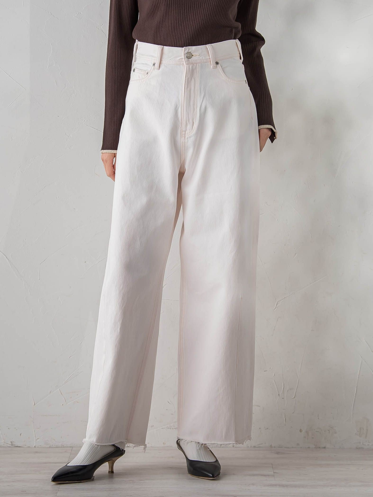 カーブデニムパンツ≪洗濯機で洗える≫