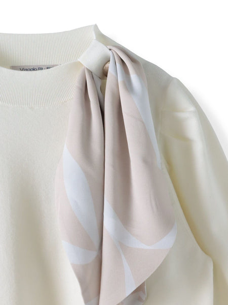 トゥシューズスカーフ付きニット