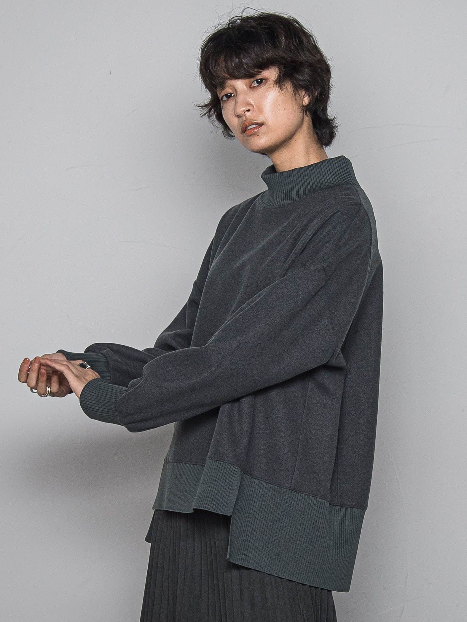 【楽・美・軽】ハイネックプルオーバー≪手洗い可能≫