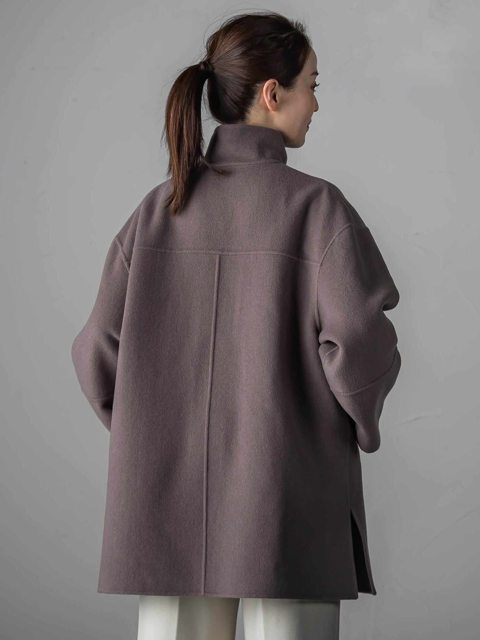 <極>”軽さと贅沢なぬくもり”スタンドカラーリバーコート