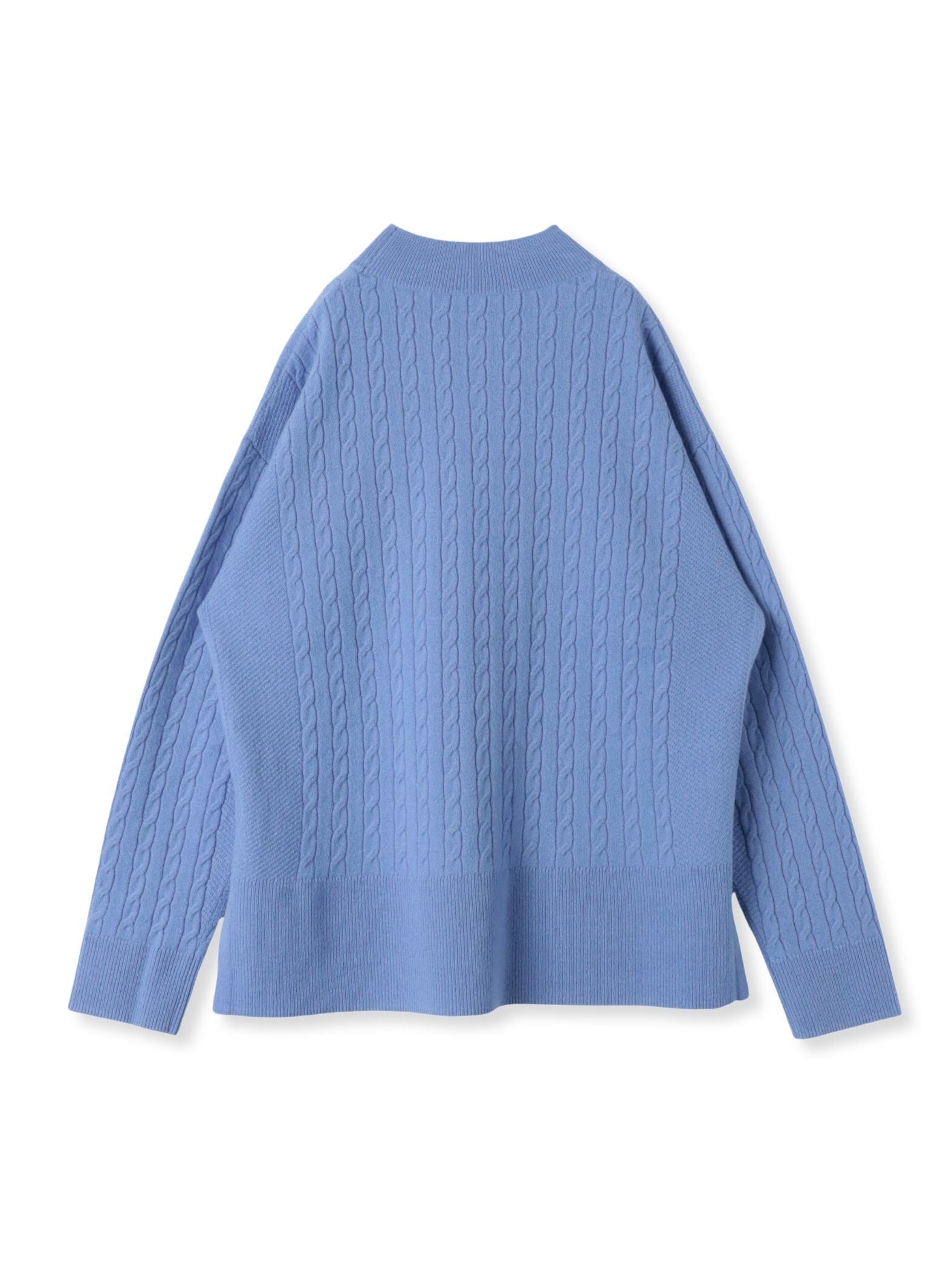 ケーブルニット