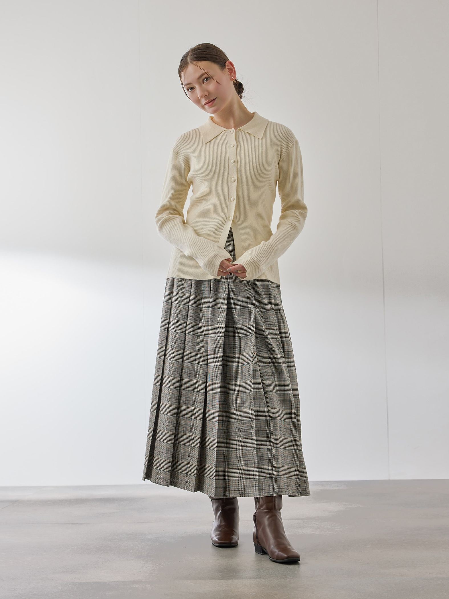 くるみボタンポロニットカーディガン≪手洗い可能≫