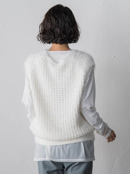 透かしフェザーニットジレ