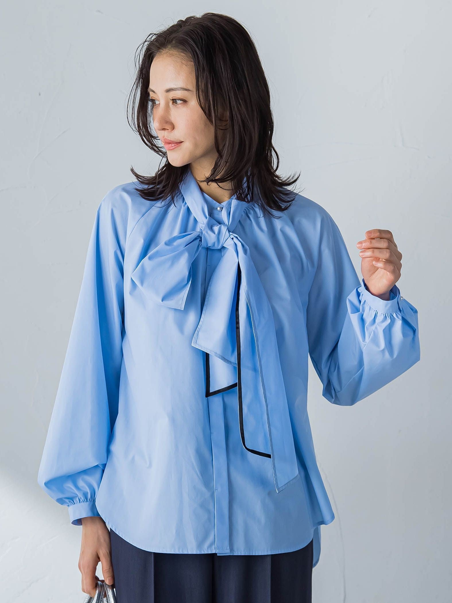 ボウタイタイプライターブラウス