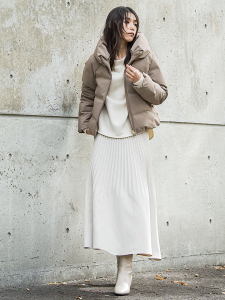 コンパクトシームレスダウンジャケット