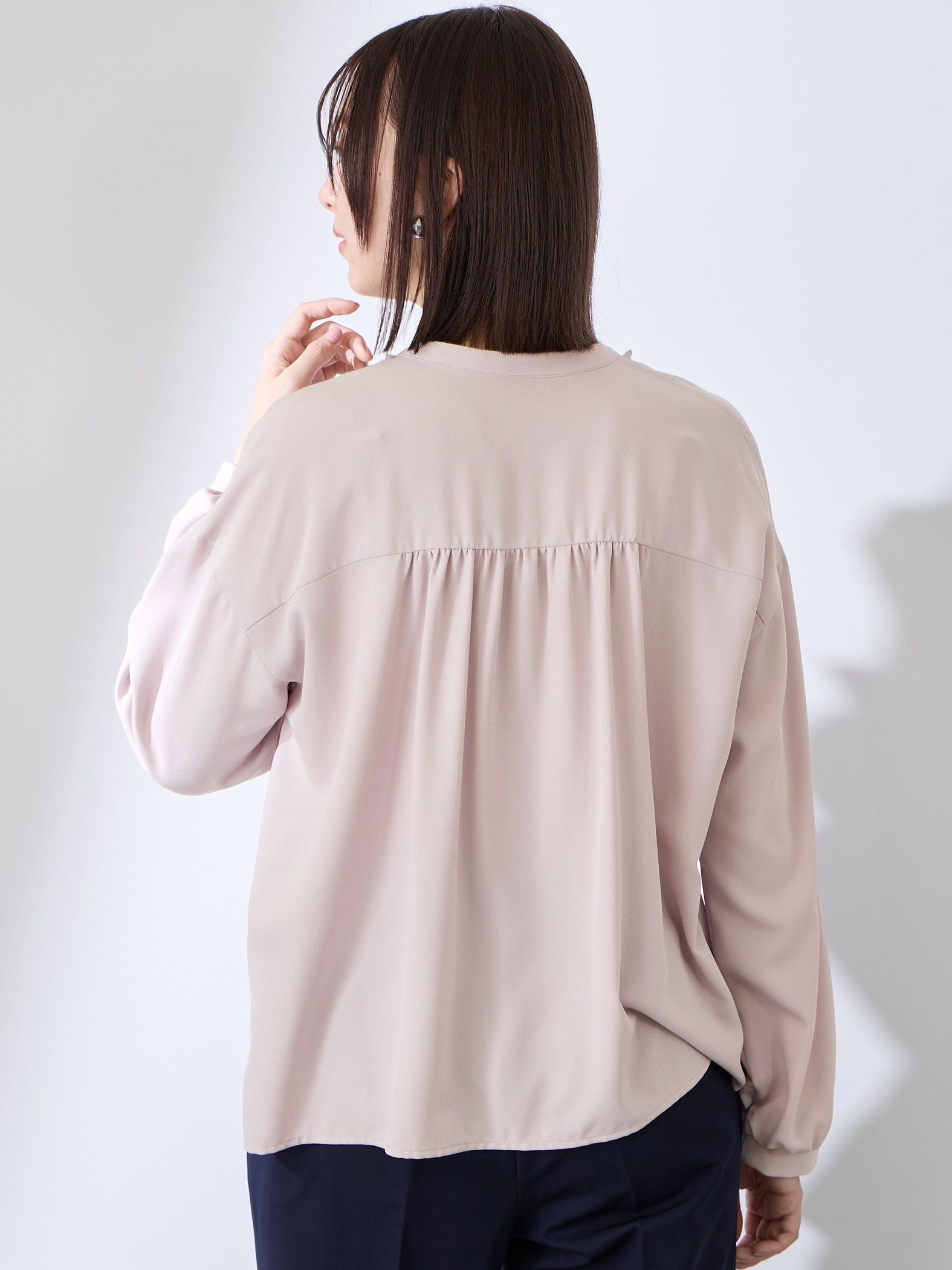 ストレッチジョーゼットミニフリルブラウス