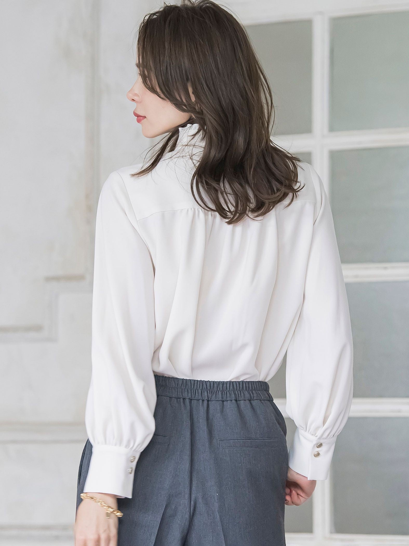 フリルネックボウタイブラウス≪洗濯機で洗える≫