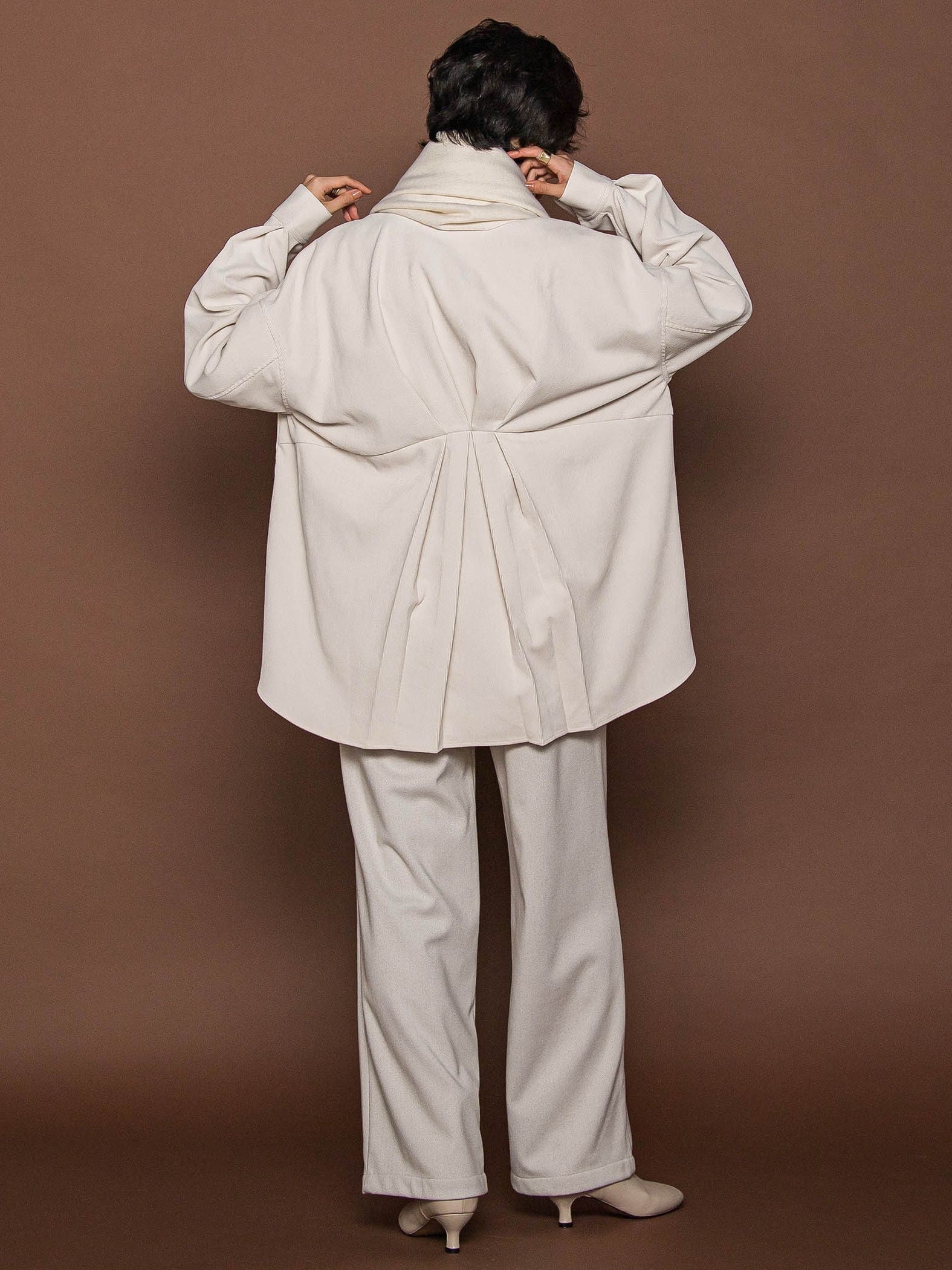 コーデュロイバックタックシャツ≪手洗い可能≫