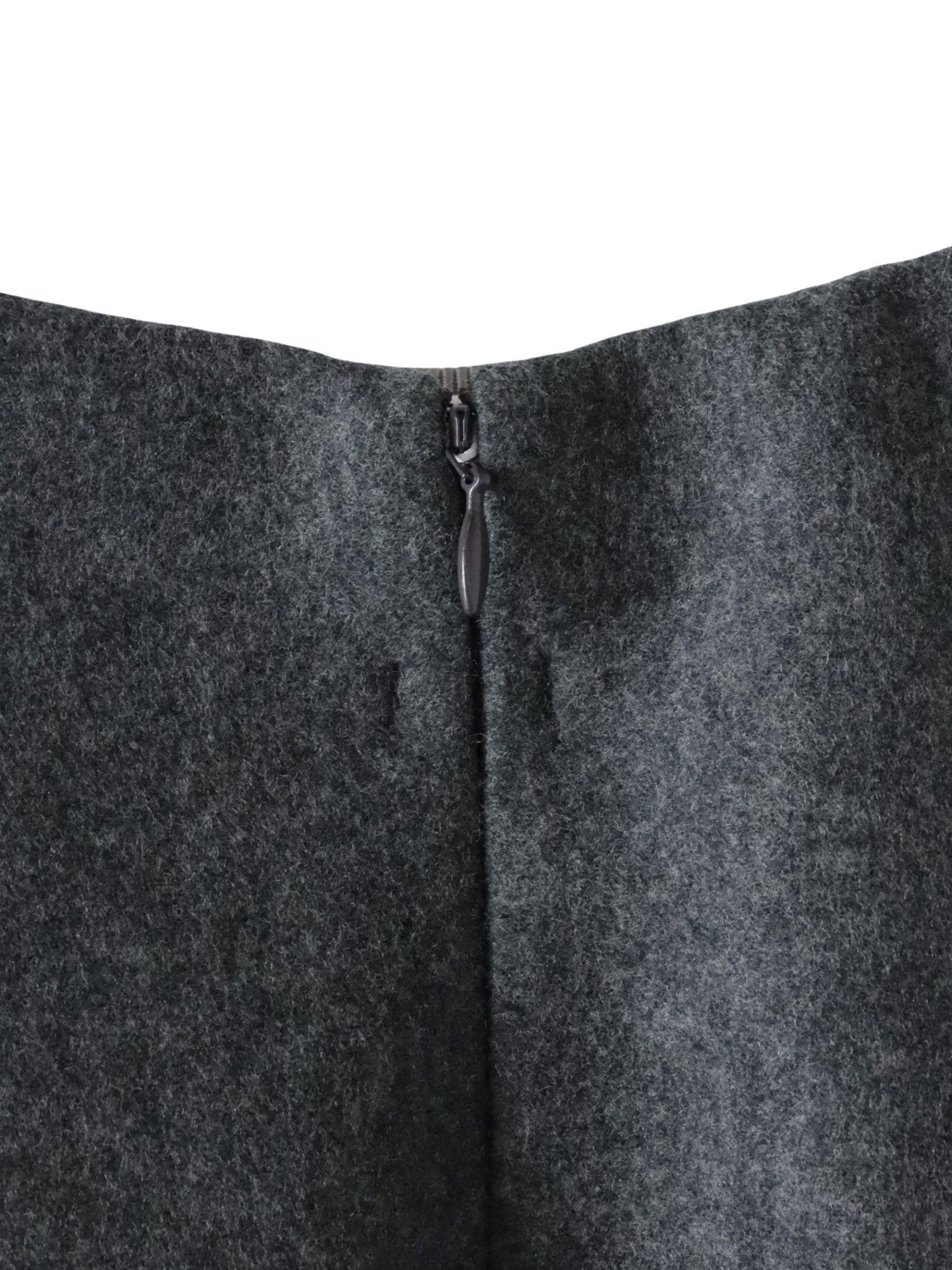 メルトンサーキュラースカート