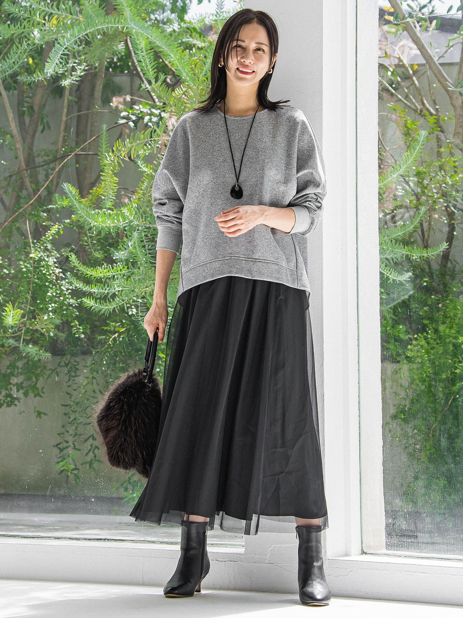 パウダーサテンリバーシブルスカート