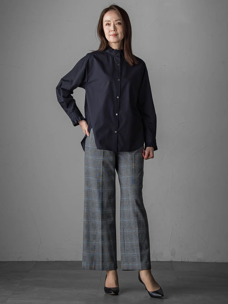 ネックフリルブラウス