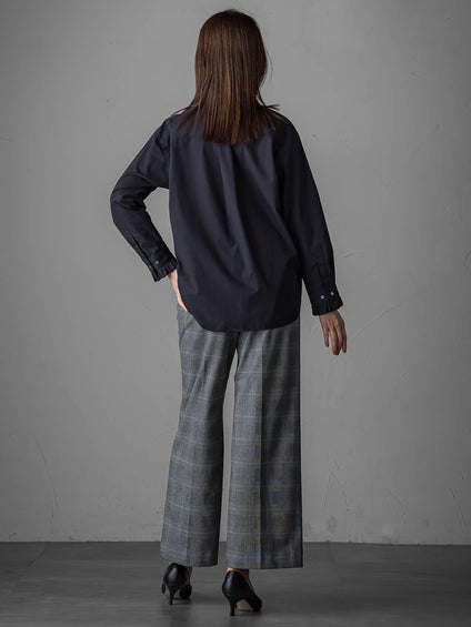 ネックフリルブラウス