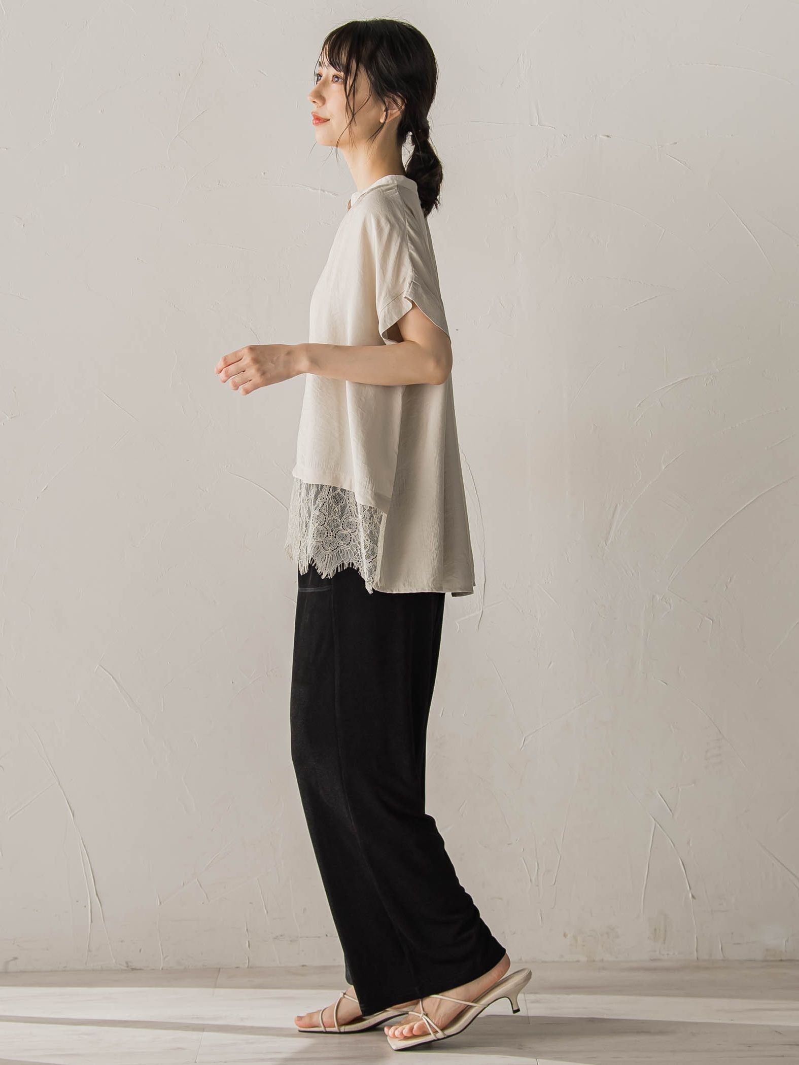 【WEB限定】キーネックレース切替ブラウス