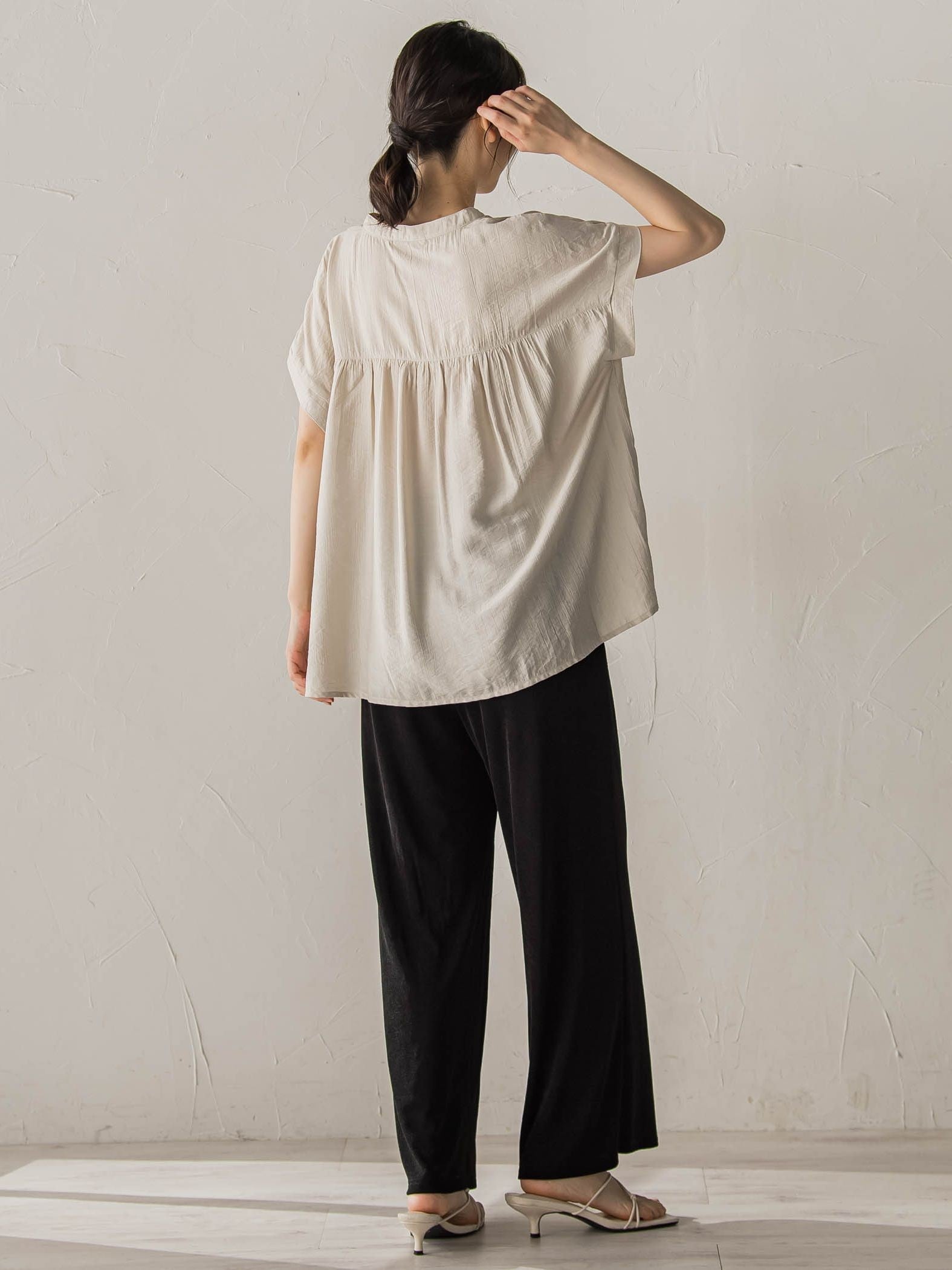 【WEB限定】キーネックレース切替ブラウス